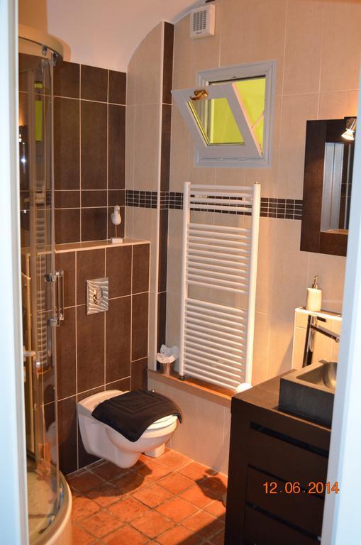 ボーヌ B＆B シェ マリー Bed & Breakfast 部屋 写真